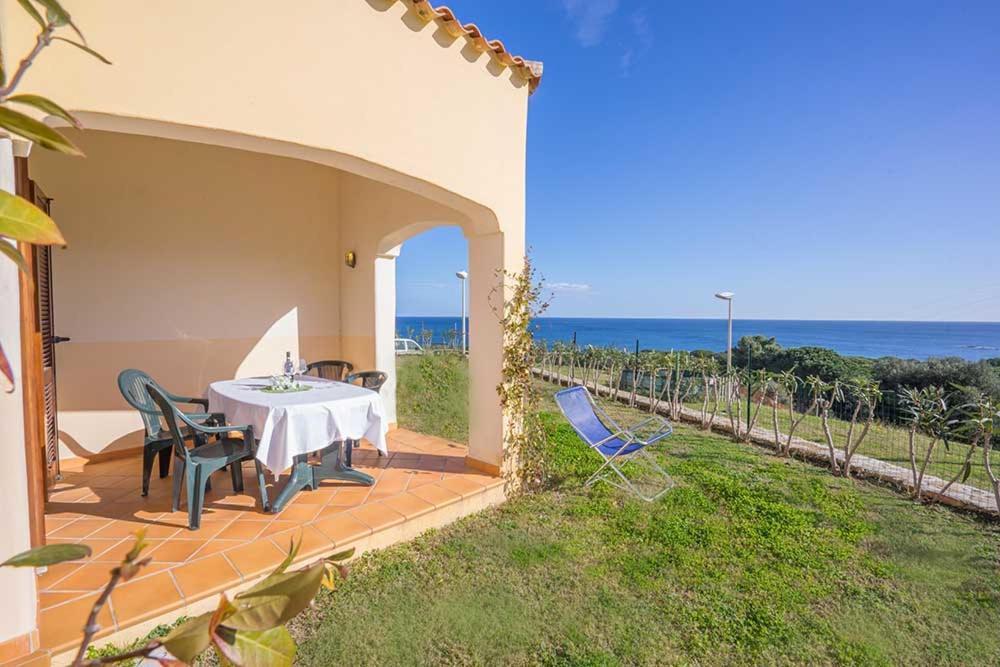 Residence Baia Sant Anna Con Piscina Tanaunella Extérieur photo
