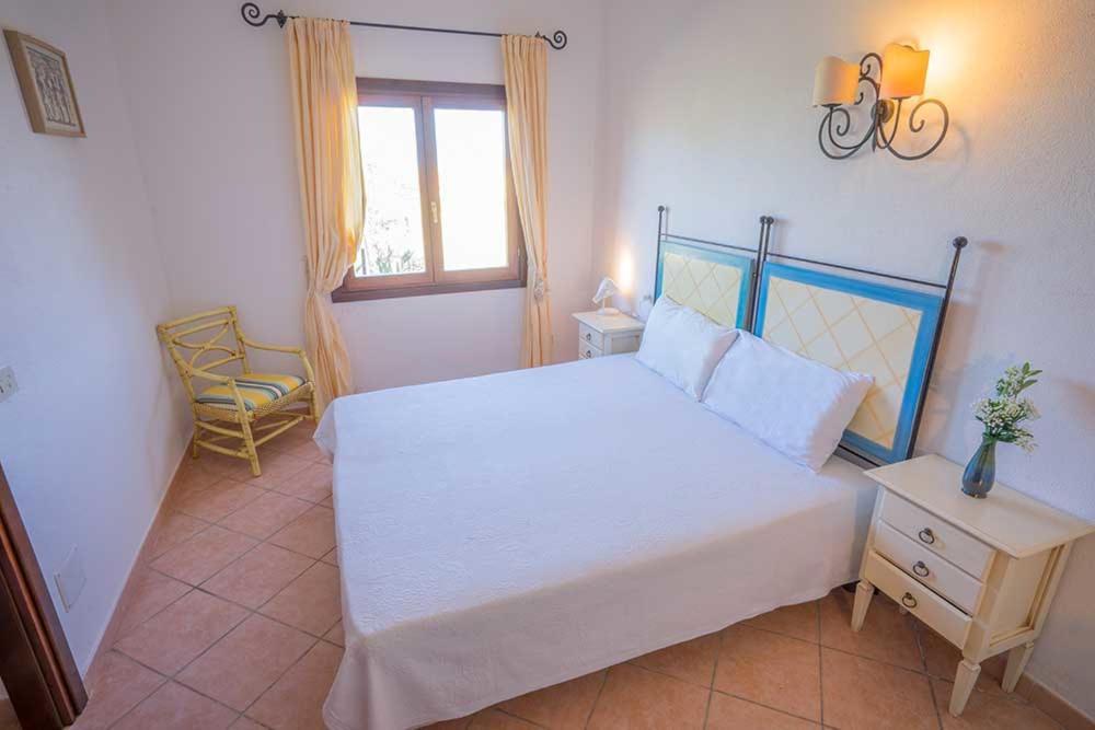 Residence Baia Sant Anna Con Piscina Tanaunella Extérieur photo